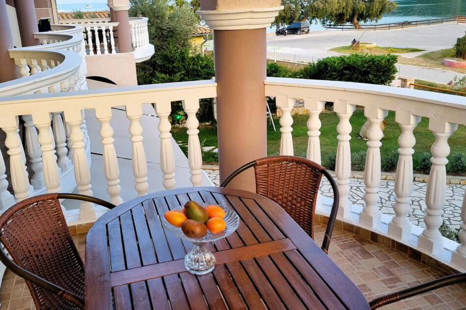 Outside balcony and view Room 3 Marathon Studios